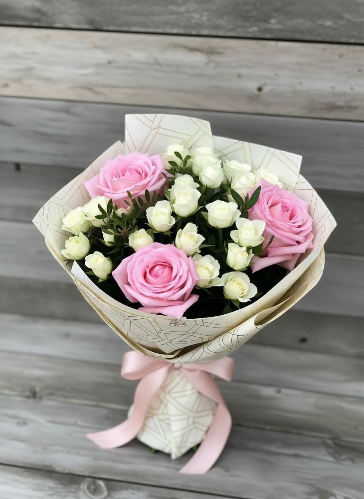 Букет цветов из: Розы в Ладушкине