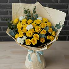 Букет цветов из:  Розы в Ладушкине