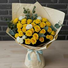 Букет цветов из:  Розы в Ладушкине