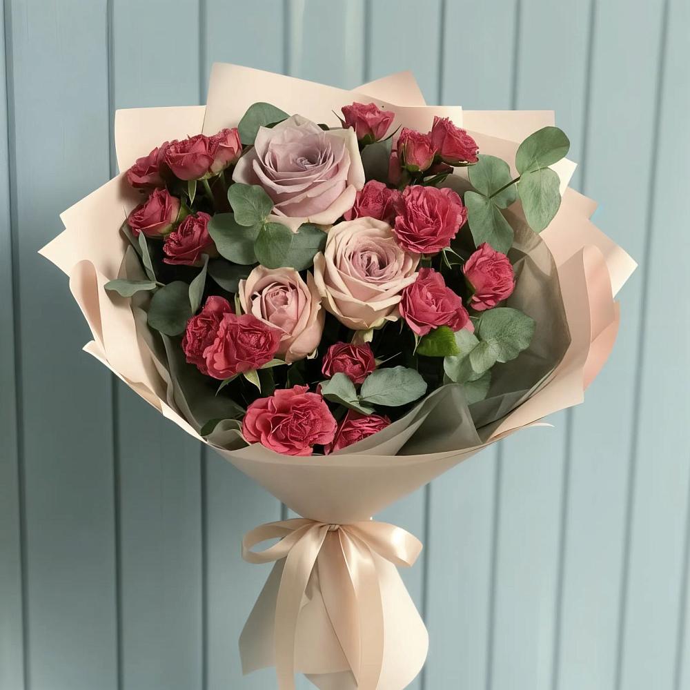 Букет цветов из: Гвоздики и Розы в Ладушкине