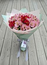 Букет цветов из:  Альстромерии в Ладушкине