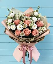 Букет цветов из:  Розы, Альстромерии и Лизиантусы в Ладушкине