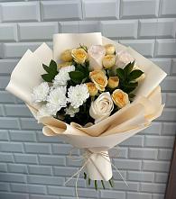Букет цветов из:  Розы и Хризантемы в Ладушкине