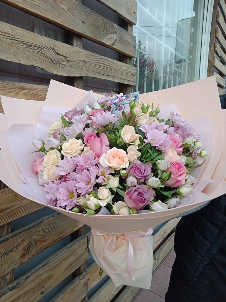 Букет цветов из: Розы и Хризантемы в Ладушкине