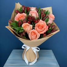 Букет цветов из:  Розы и Альстромерии в Ладушкине