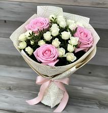 Букет цветов из:  Розы в Ладушкине