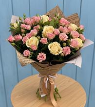 Букет цветов из:  Розы в Ладушкине