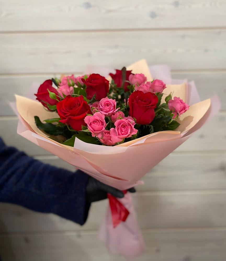 Букет цветов из: Розы в Ладушкине