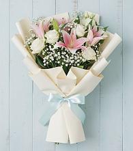 Букет цветов из:  Лилии в Ладушкине